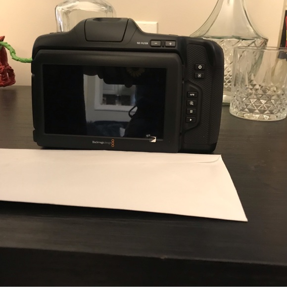 Brand new pocket black magic design camera 6k - Picture 5 of 8
